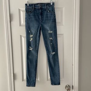 ABERCROMBIE & FITCH - Simone High Rise Super Skinny